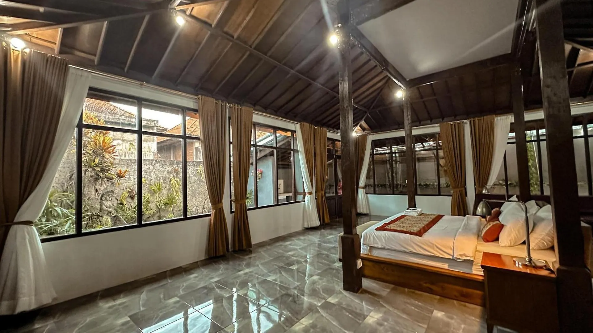 Kampoeng Joglo Abangan Ubud Fogadó