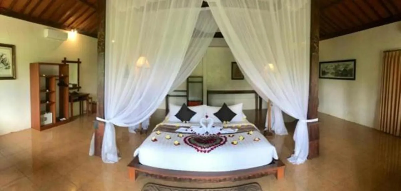 Kampoeng Joglo Abangan Ubud 3*,