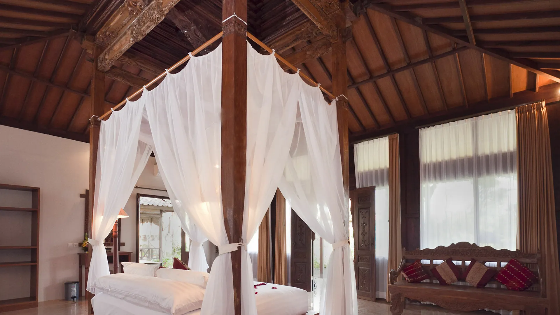 *** Inn Kampoeng Joglo Abangan Ubud Indonesia
