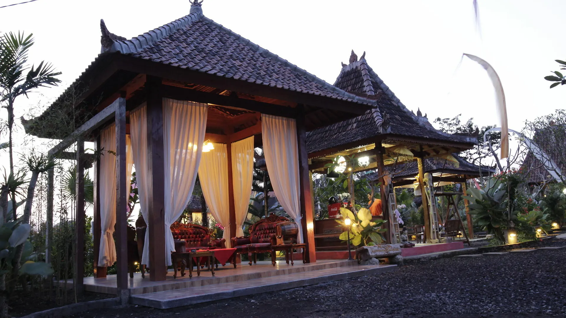 *** Fogadó Kampoeng Joglo Abangan Ubud Indonézia